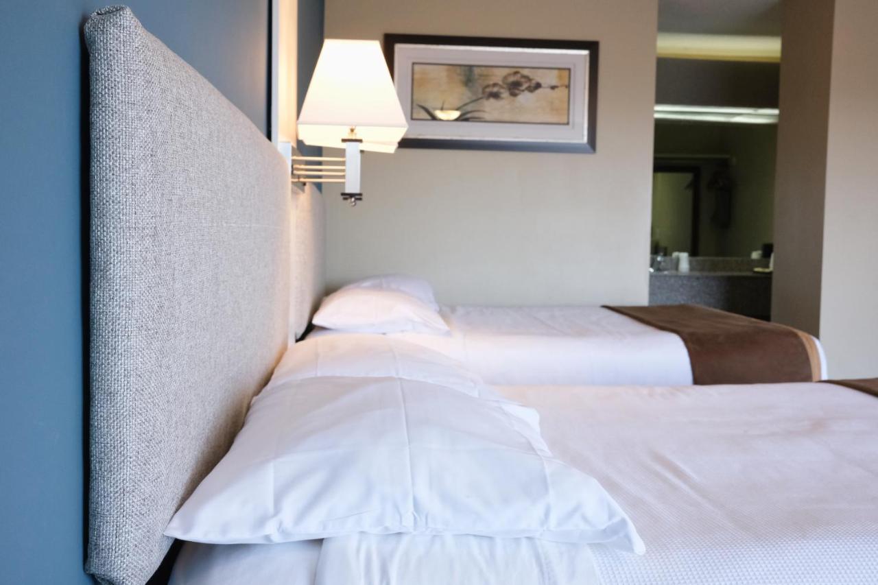 Regency Inn Of Eddyville Kuttawa Bagian luar foto